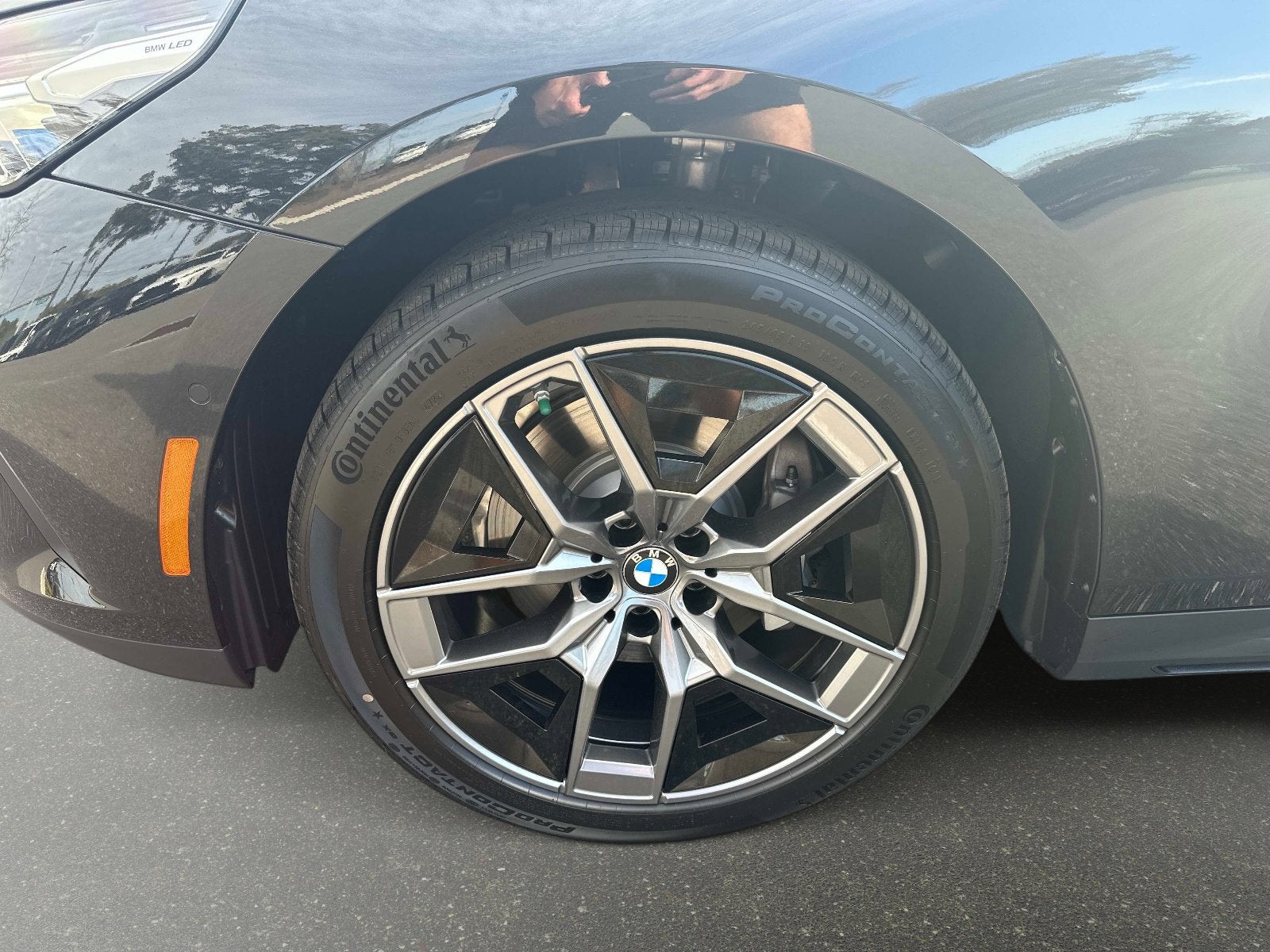 2026 BMW 5 Series 530i Image 13 of 40