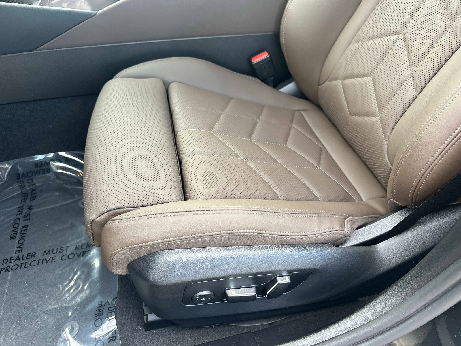 2026 BMW 5 Series 530i Image 37 of 40