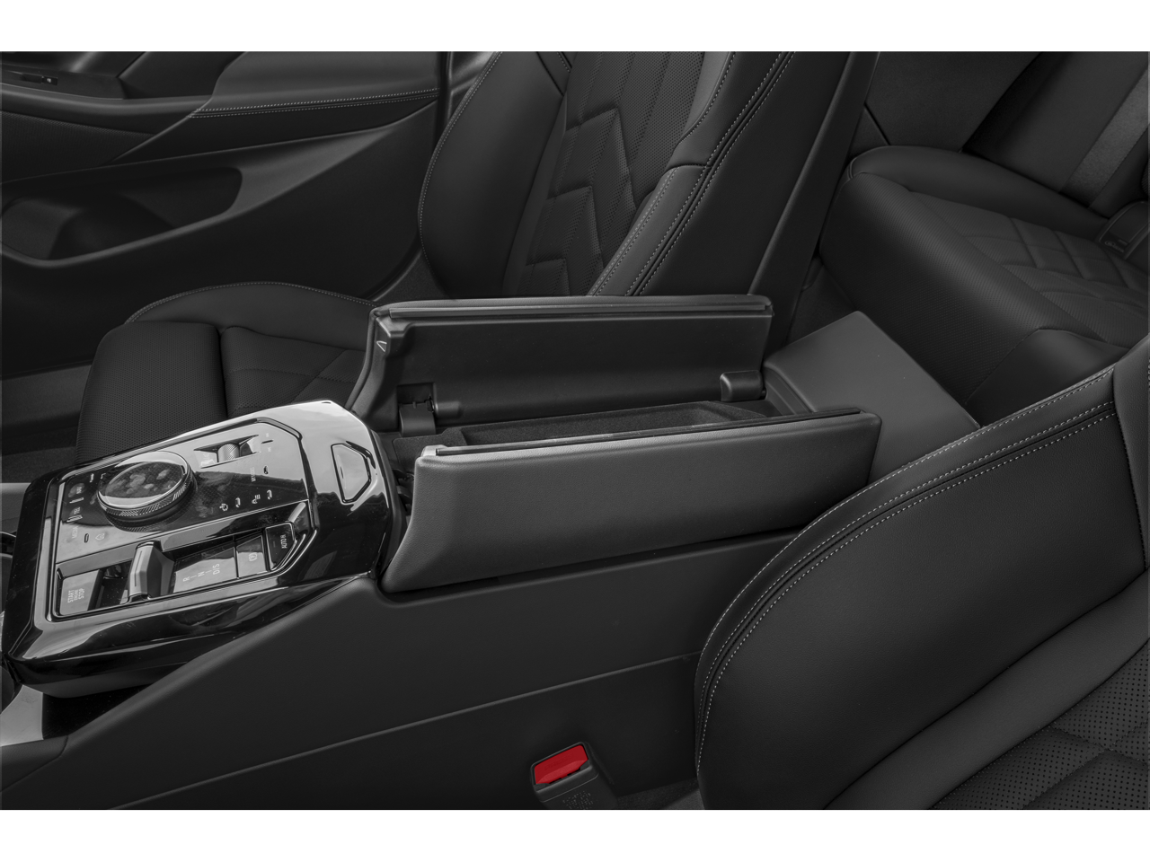 2026 BMW 5 Series 530i Image 33 of 40