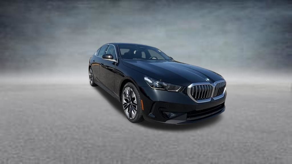 2026 BMW 5 Series 530i Image 3 of 28