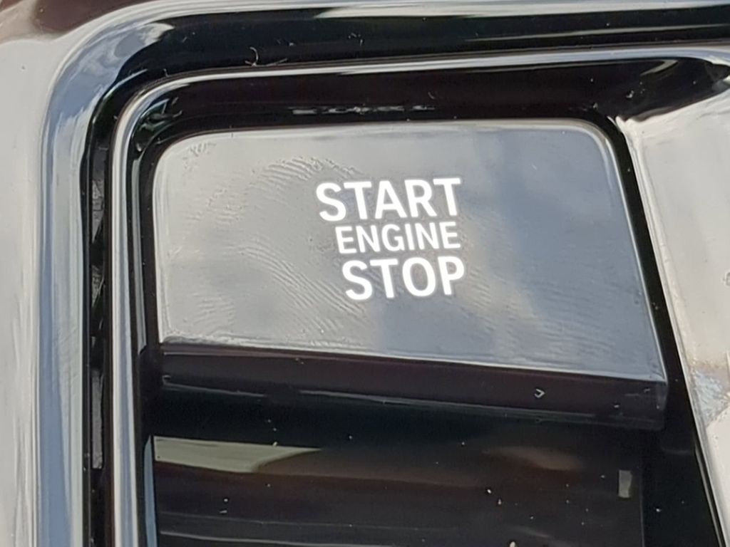 2026 BMW 5 Series 530i Image 24 of 28