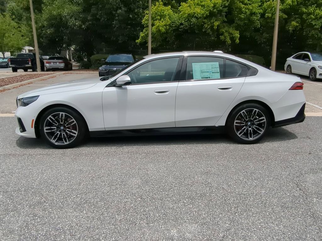 2026 BMW 5 Series 530i Image 9 of 28