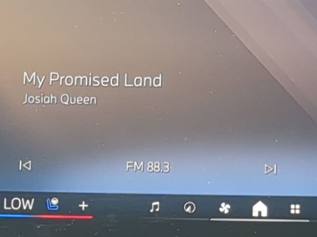 2026 BMW 5 Series 530i Image 14 of 28