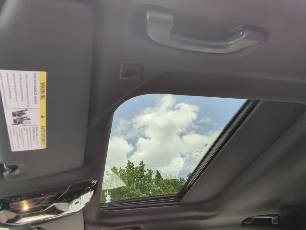 2026 BMW 5 Series 530i Image 19 of 28