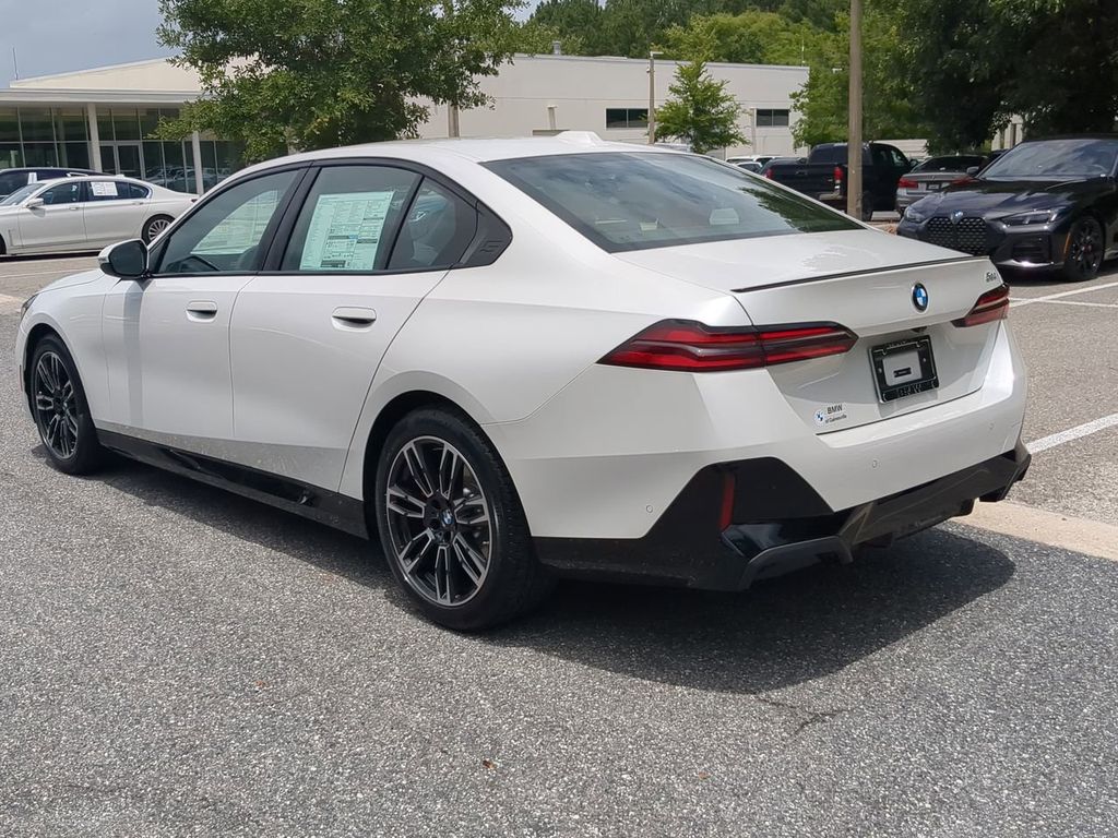 2026 BMW 5 Series 530i Image 8 of 28