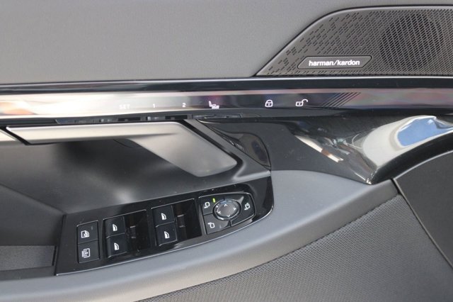 2026 BMW 5 Series 530i Image 31 of 31