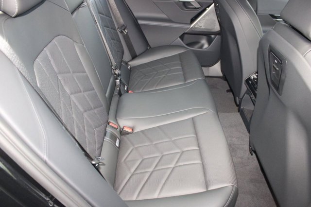 2026 BMW 5 Series 530i Image 11 of 31