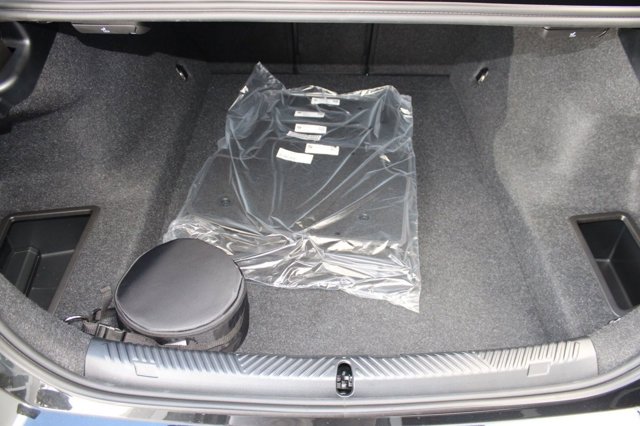 2026 BMW 5 Series 530i Image 10 of 31