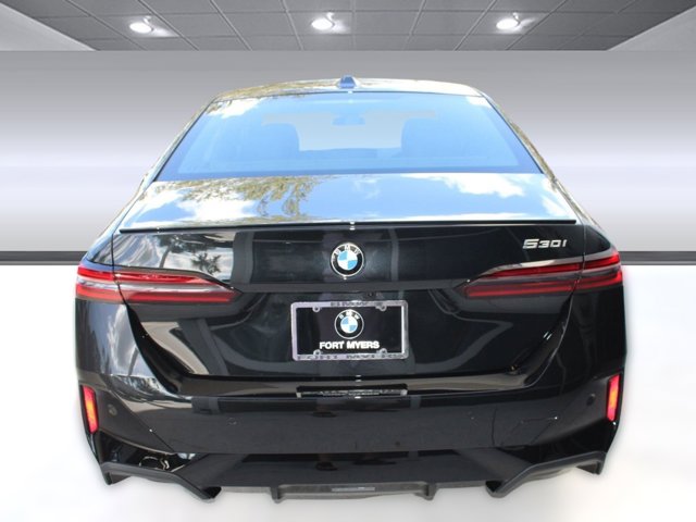 2026 BMW 5 Series 530i Image 6 of 31