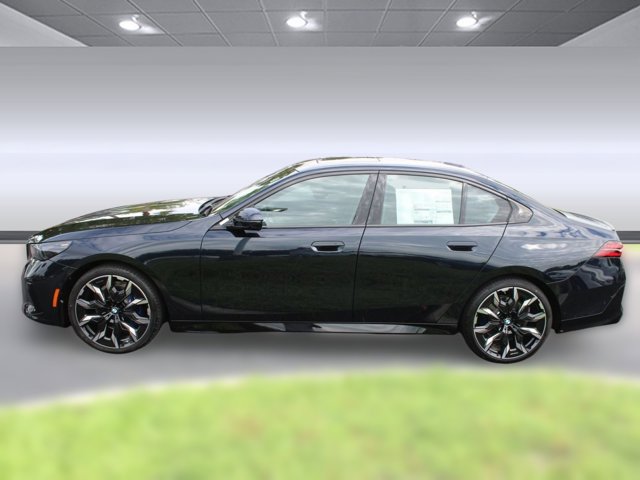 2026 BMW 5 Series 530i Image 8 of 32