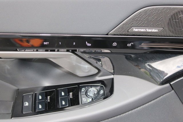 2026 BMW 5 Series 530i Image 27 of 32