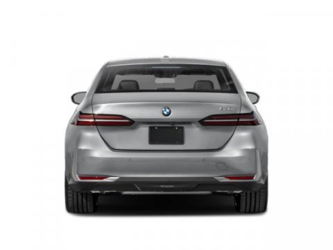 2026 BMW 5 Series 530i xDrive Image 7 of 19