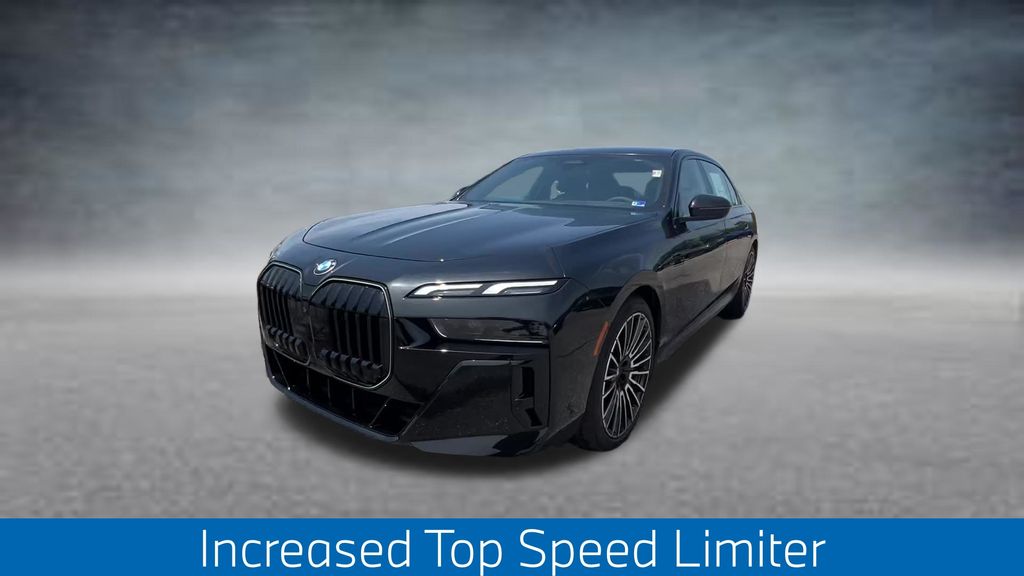 2026 BMW 7 Series 740i Image 1 of 28