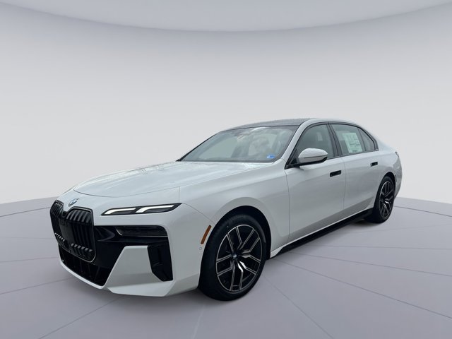 2026 BMW 7 Series 740i xDrive Image 1 of 32