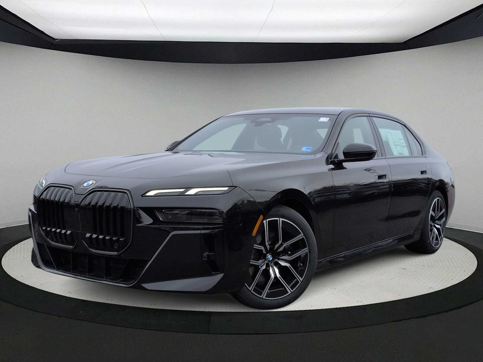 2026 BMW 7 Series 740i xDrive Image 1 of 37