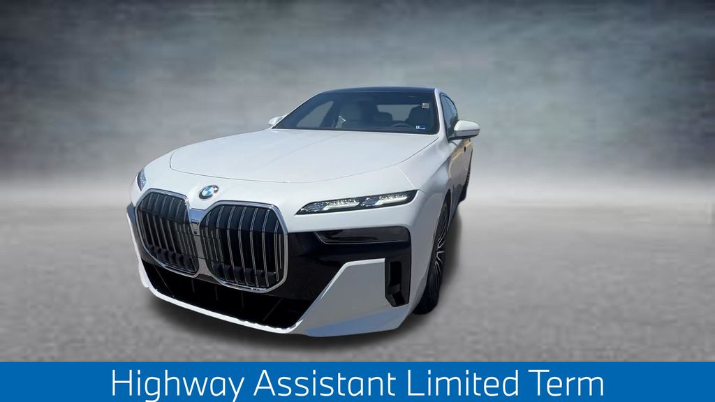 2026 BMW 7 Series 760i xDrive Image 2 of 31