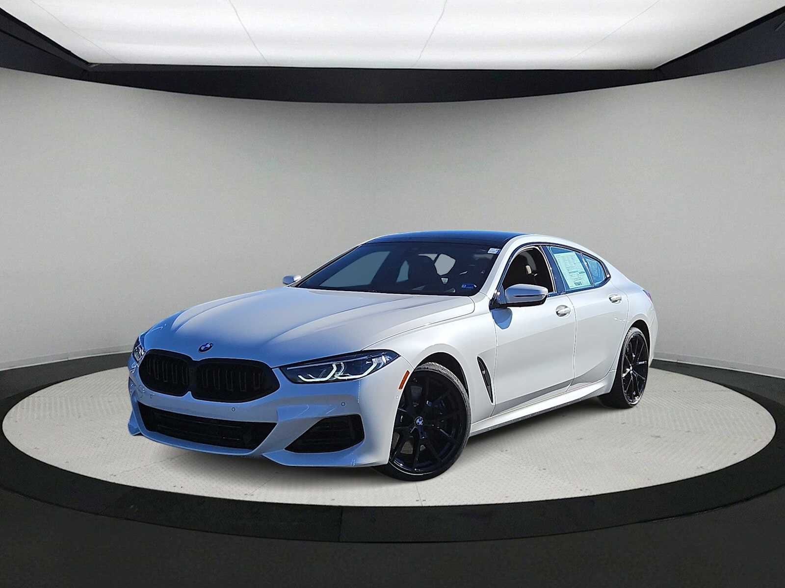 2026 BMW 8 Series 840i Image 2 of 34