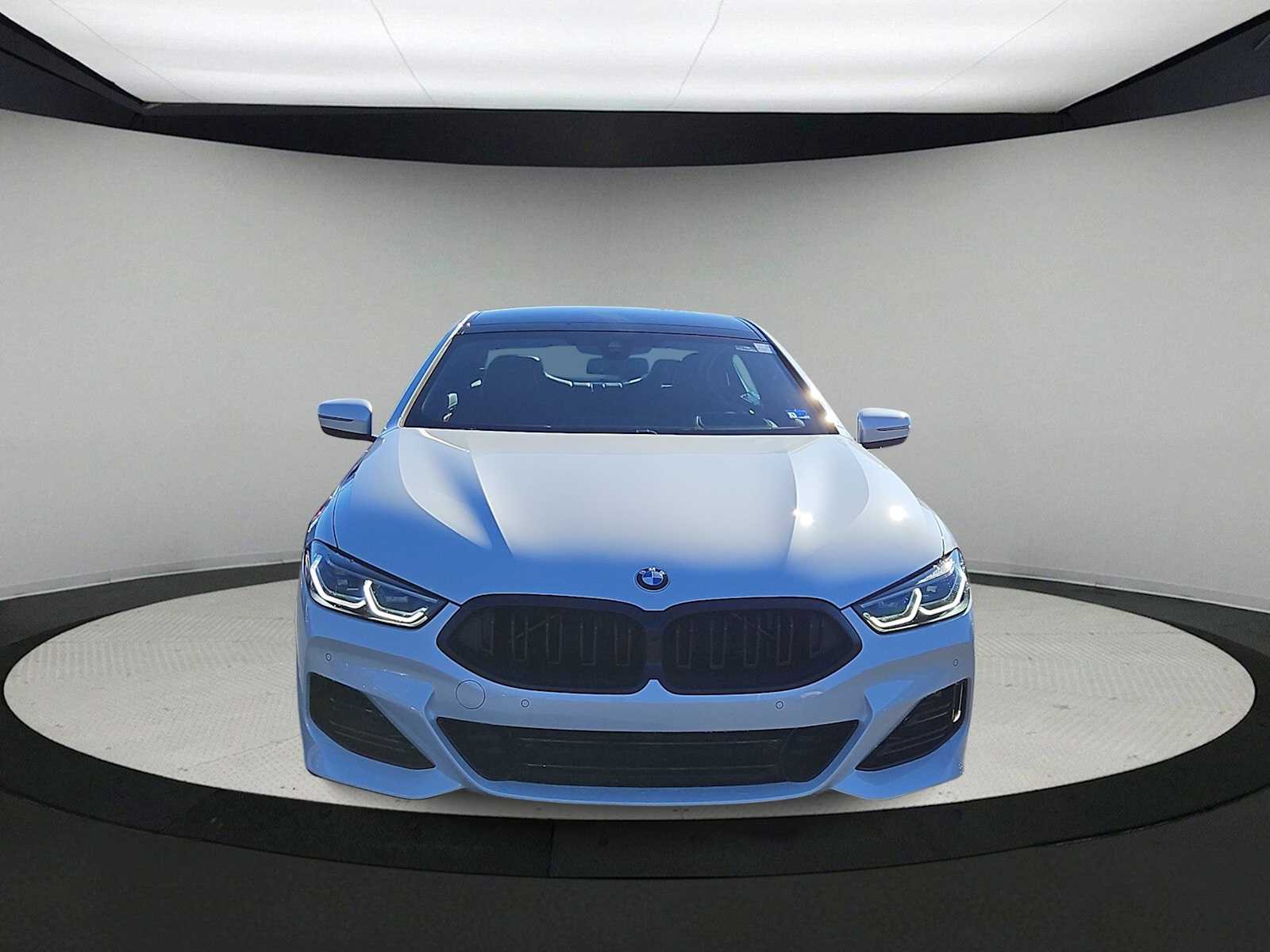 2026 BMW 8 Series 840i Image 3 of 34