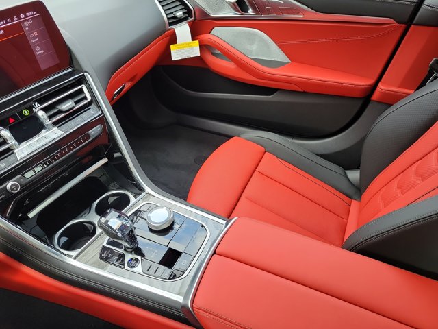 2026 BMW 8 Series 840i Image 18 of 25