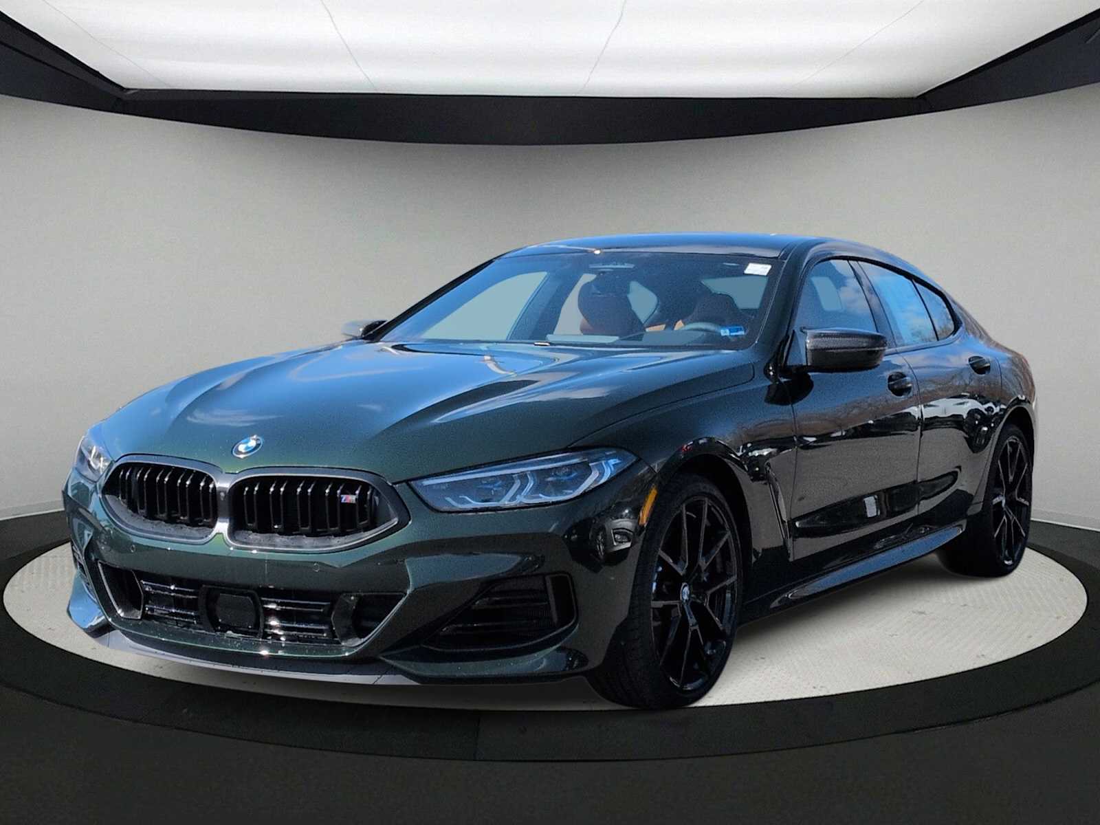 2026 BMW 8 Series M850i Image 1 of 38