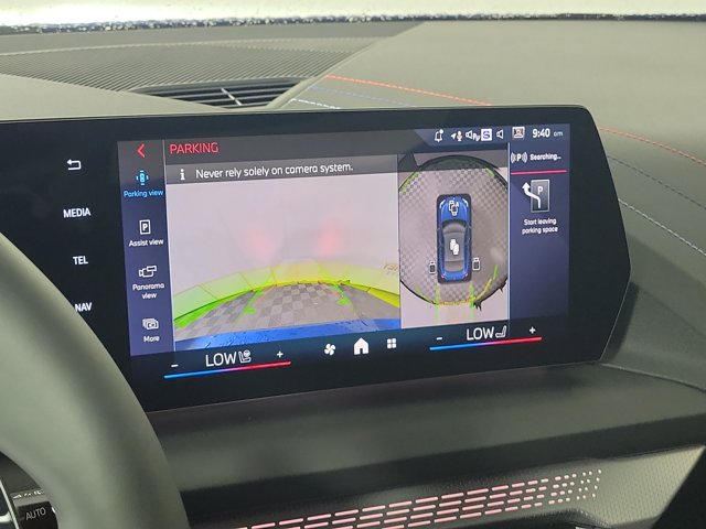 2026 BMW 2 Series M235 xDrive Image 16 of 25