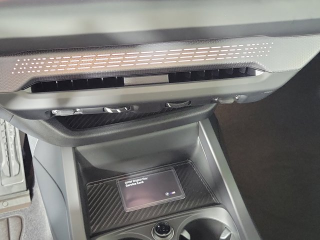 2026 BMW 2 Series M235 xDrive Image 20 of 25