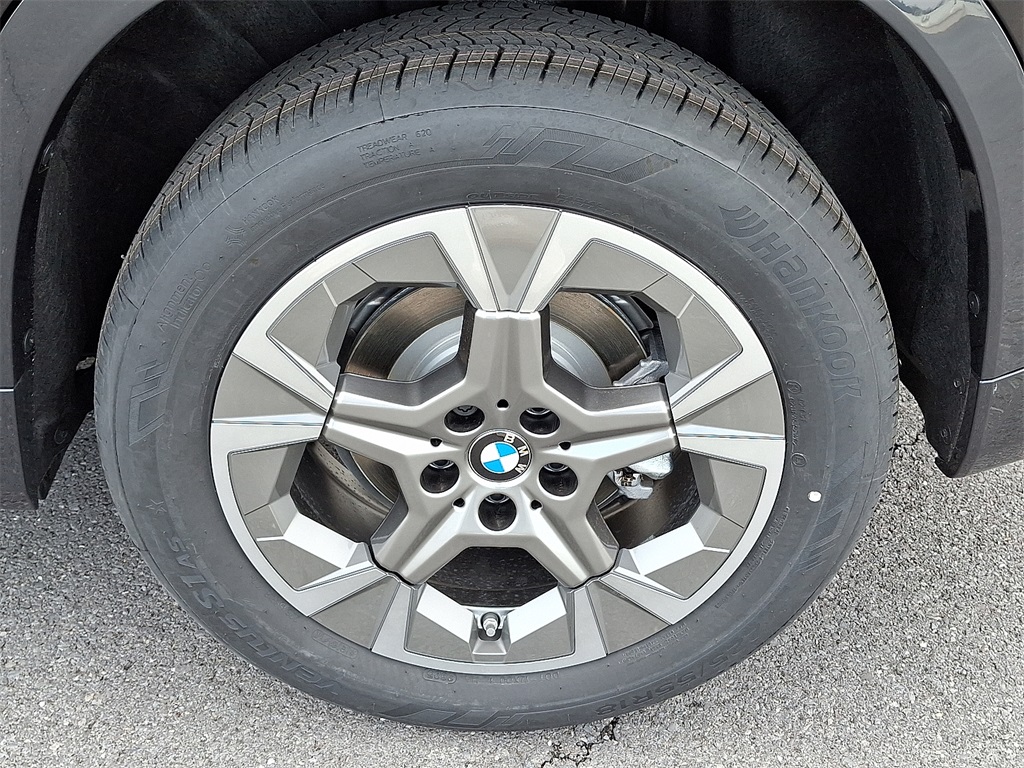 2026 BMW X1 xDrive28i Image 5 of 18