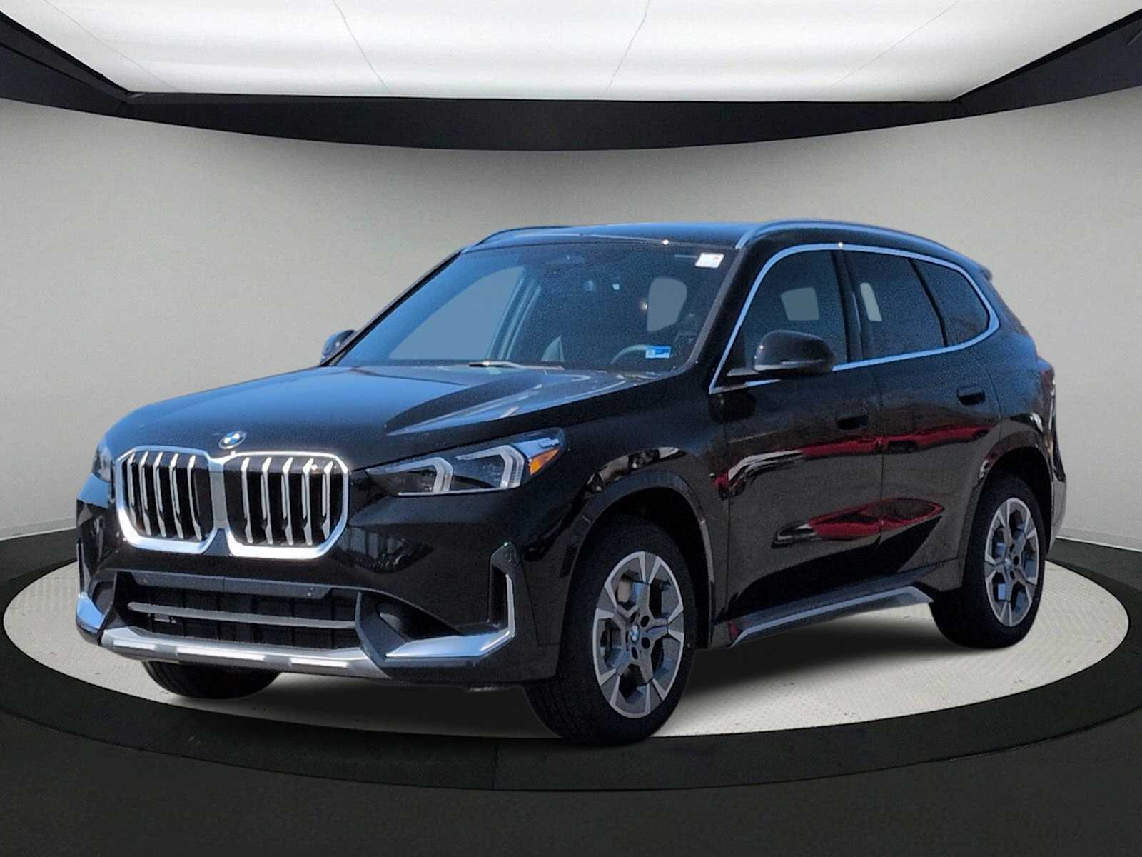 2026 BMW X1 xDrive28i Image 1 of 38