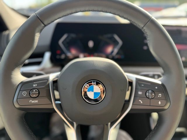 2026 BMW X1 xDrive28i Image 13 of 41