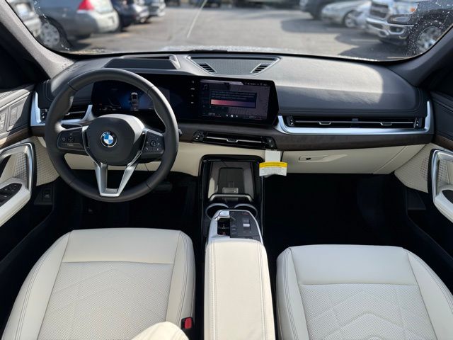 2026 BMW X1 xDrive28i Image 10 of 41
