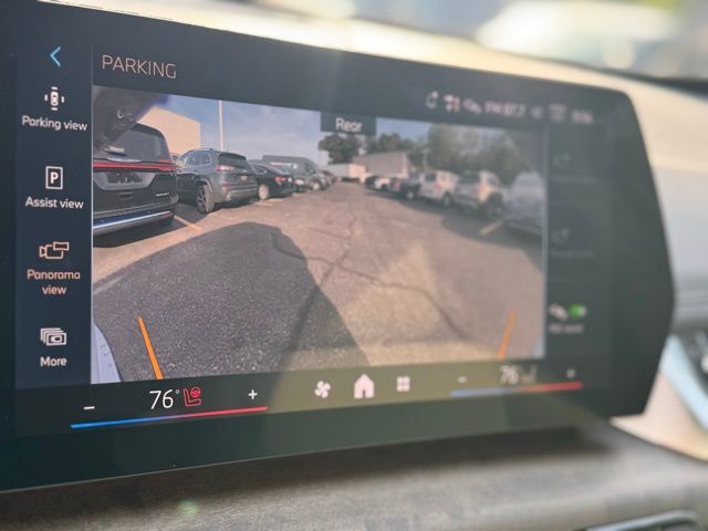 2026 BMW X1 xDrive28i Image 18 of 41