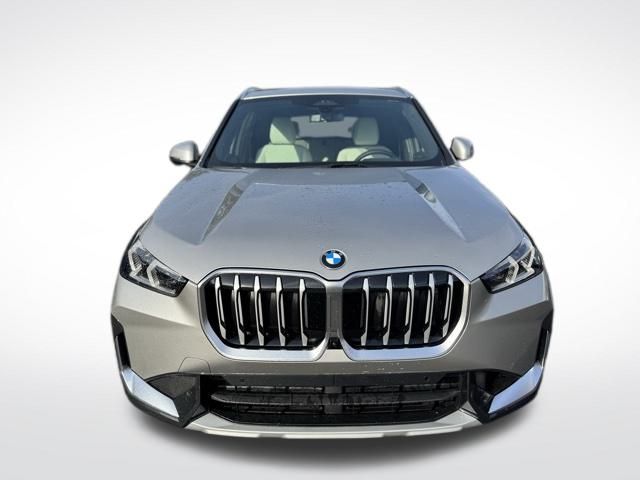 2026 BMW X1 xDrive28i Image 2 of 41