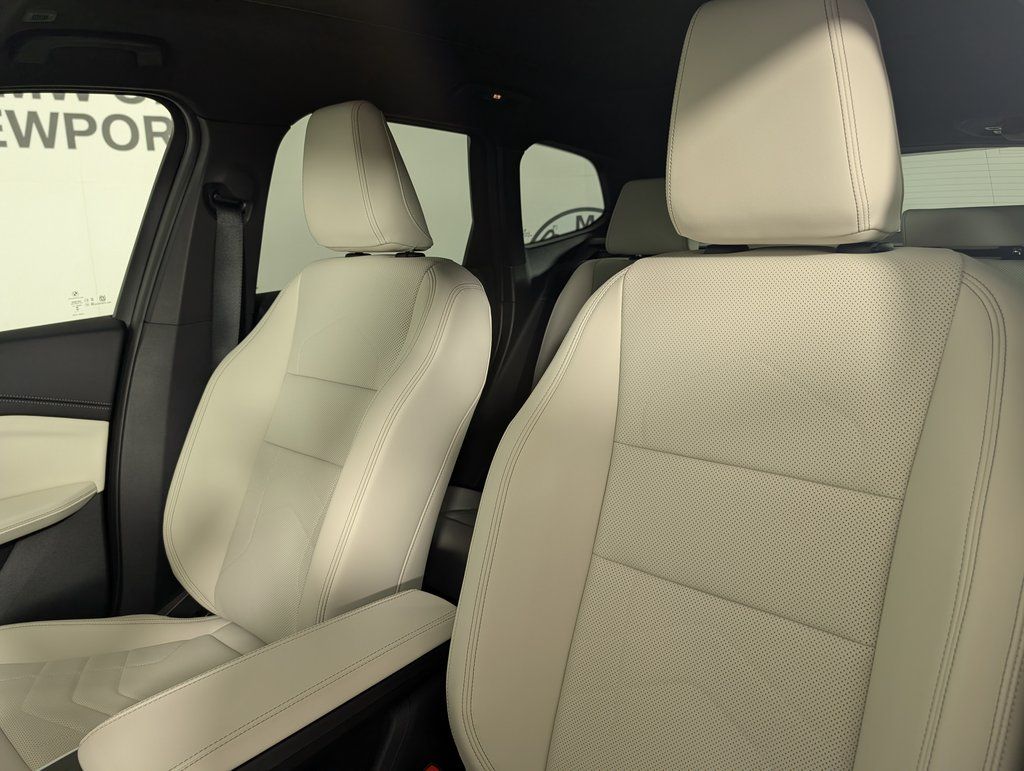 2026 BMW X1 xDrive28i Image 16 of 58