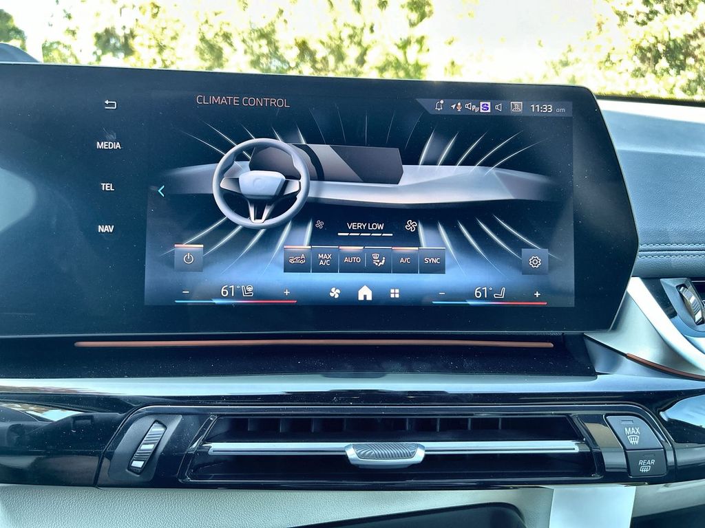 2026 BMW X1 xDrive28i Image 25 of 30