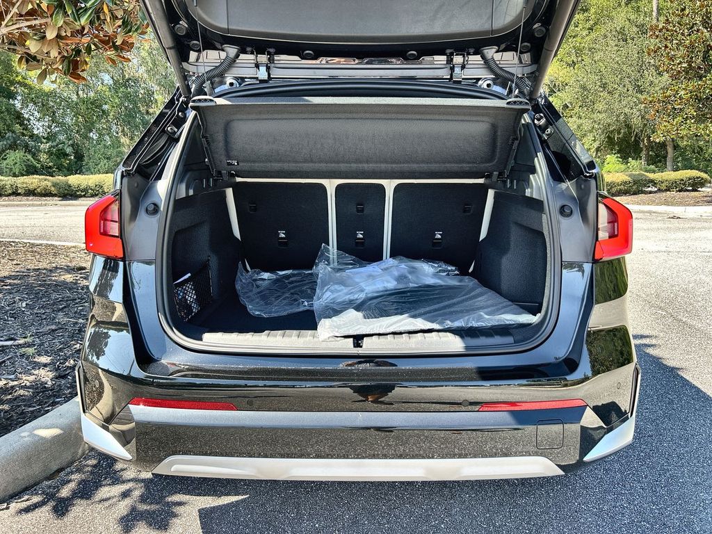 2026 BMW X1 xDrive28i Image 14 of 30
