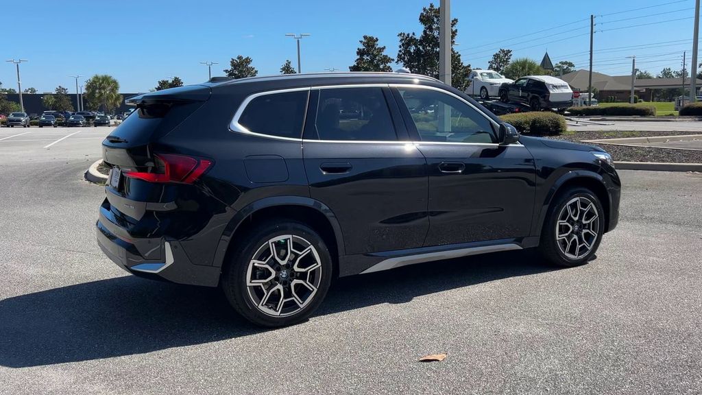 2026 BMW X1 xDrive28i Image 6 of 30