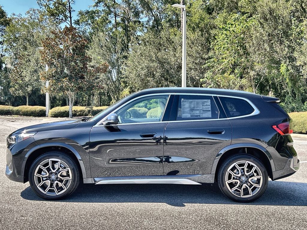 2026 BMW X1 xDrive28i Image 10 of 30