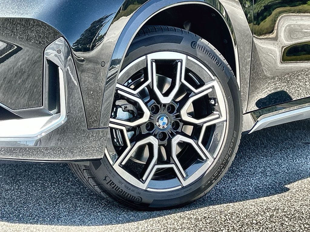 2026 BMW X1 xDrive28i Image 13 of 30