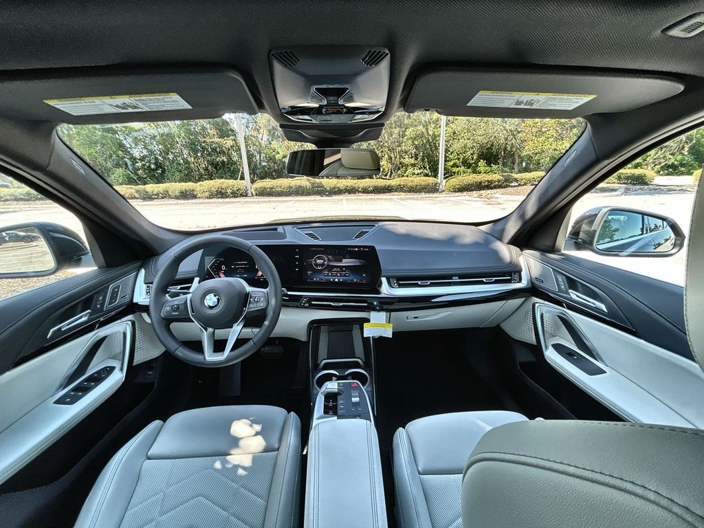 2026 BMW X1 xDrive28i Image 19 of 30