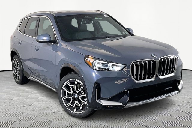 2026 BMW X1 xDrive28i Image 2 of 17