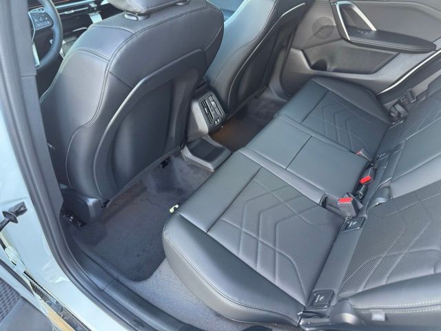 2026 BMW X1 xDrive28i Image 9 of 42