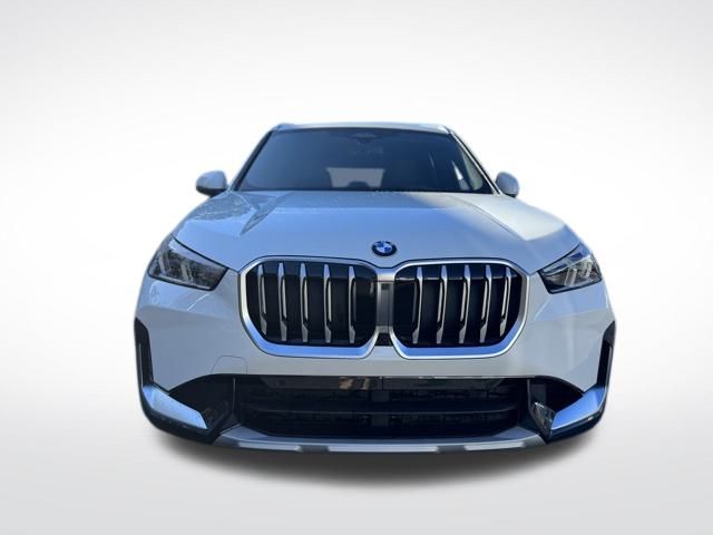 2026 BMW X1 xDrive28i Image 2 of 42