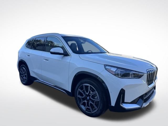 2026 BMW X1 xDrive28i Image 3 of 42