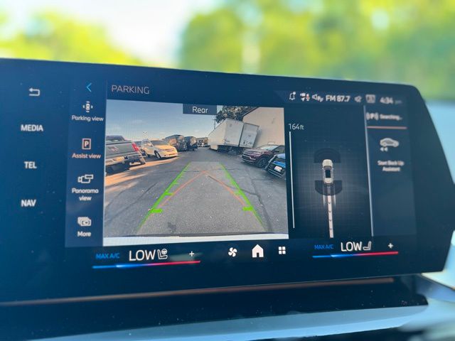 2026 BMW X1 xDrive28i Image 16 of 42