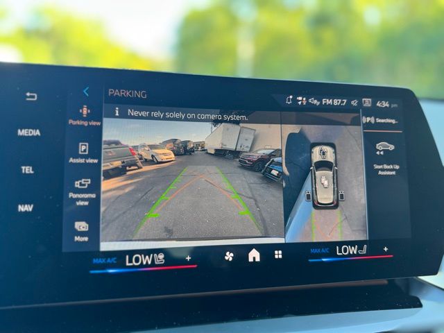 2026 BMW X1 xDrive28i Image 17 of 42