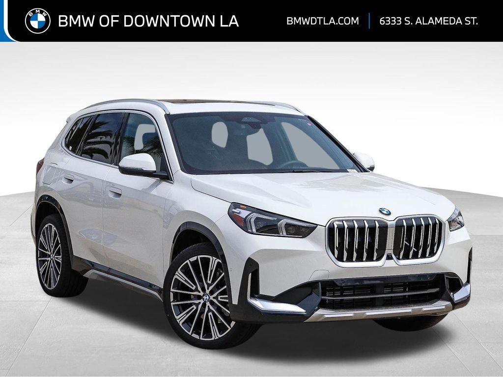 2026 BMW X1 xDrive28i Image 3 of 29