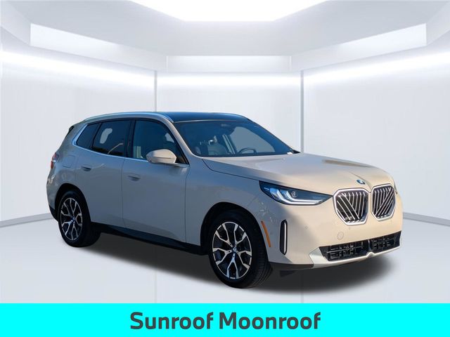 2026 BMW X3 30 xDrive Image 3 of 35
