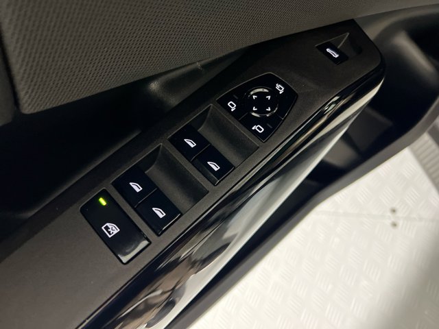 2026 BMW X3 30 xDrive Image 28 of 34