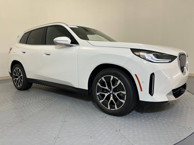 2026 BMW X3 30 xDrive Image 3 of 34