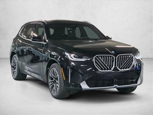 2026 BMW X3 30 xDrive Image 3 of 17
